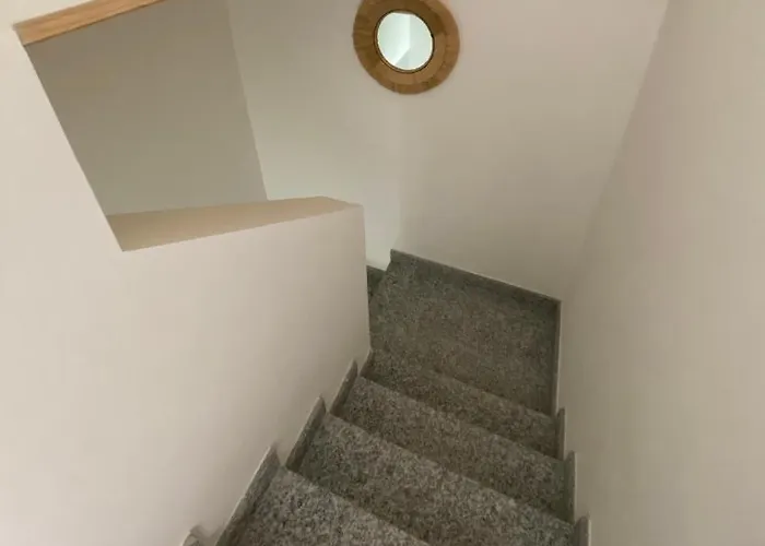 Montee Fleurie Apartment