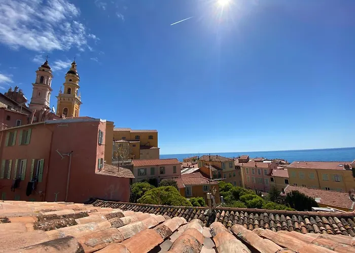 Montee Fleurie Apartment Menton